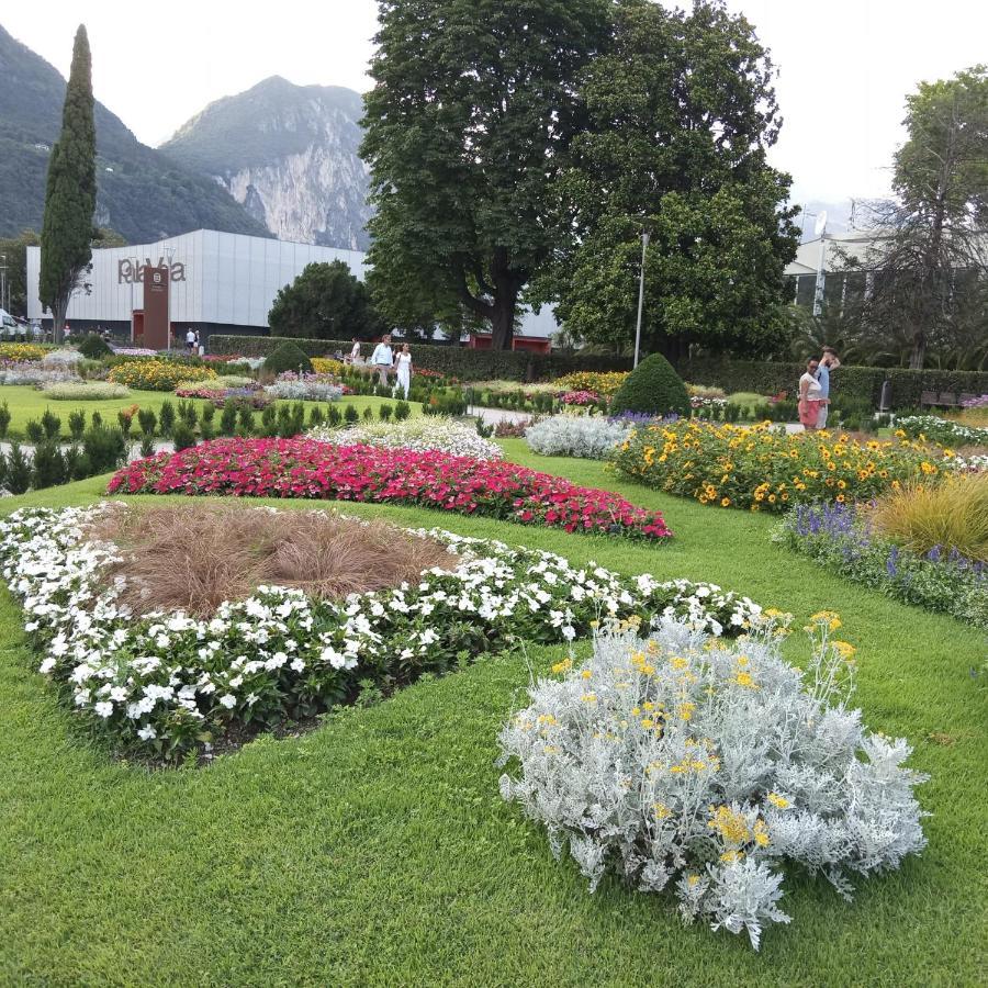 Schoenes Altstadt-Apartment "Dolce Vita" Inkl Parkplatz Riva del Garda Esterno foto